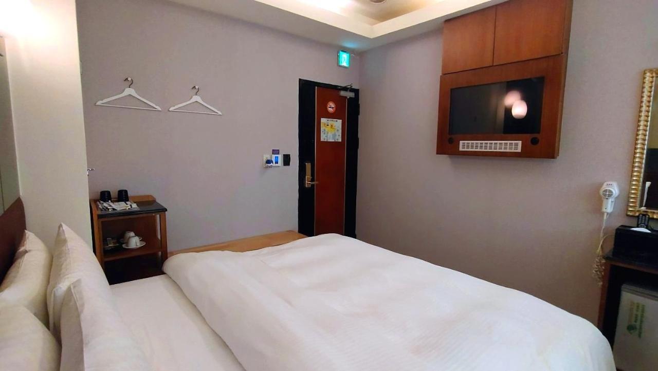 Jin Yong Quan Spa Hotspring Resort Уанли Екстериор снимка